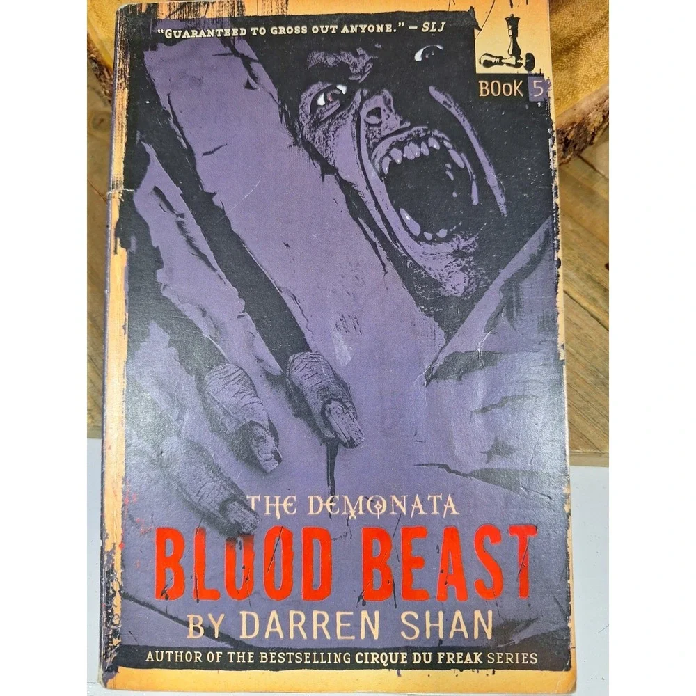 Lot‎ of 21 Darren Shan Books - Many of the Cirque Du Freak Series